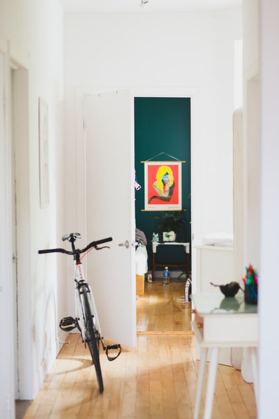 3 Affordable Ways to Re-Glam a Dull & Drab Hallway