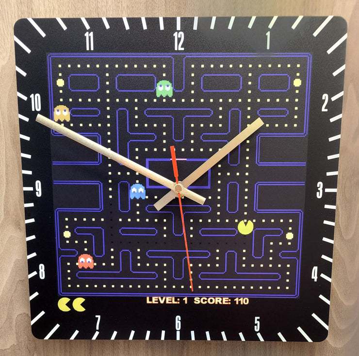 Pacman Retro Gaming Style Wall Clock, Great For Man Cave, Garden Bar, Bedroom, Battery Included